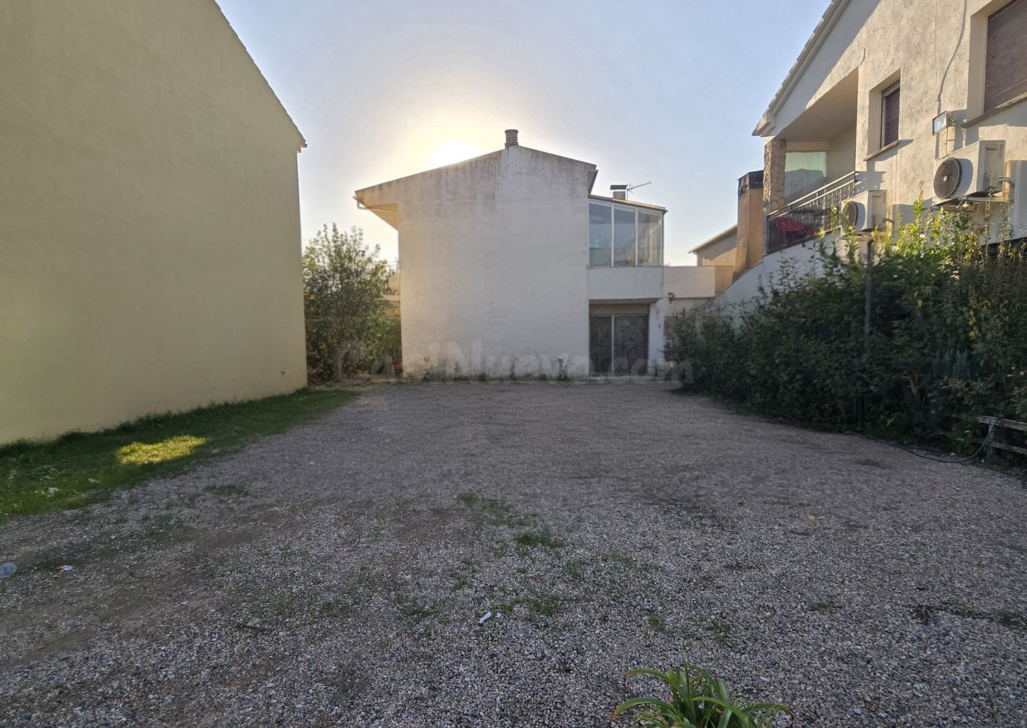 Terreno urbano 225m² en venta - Pueblo 34