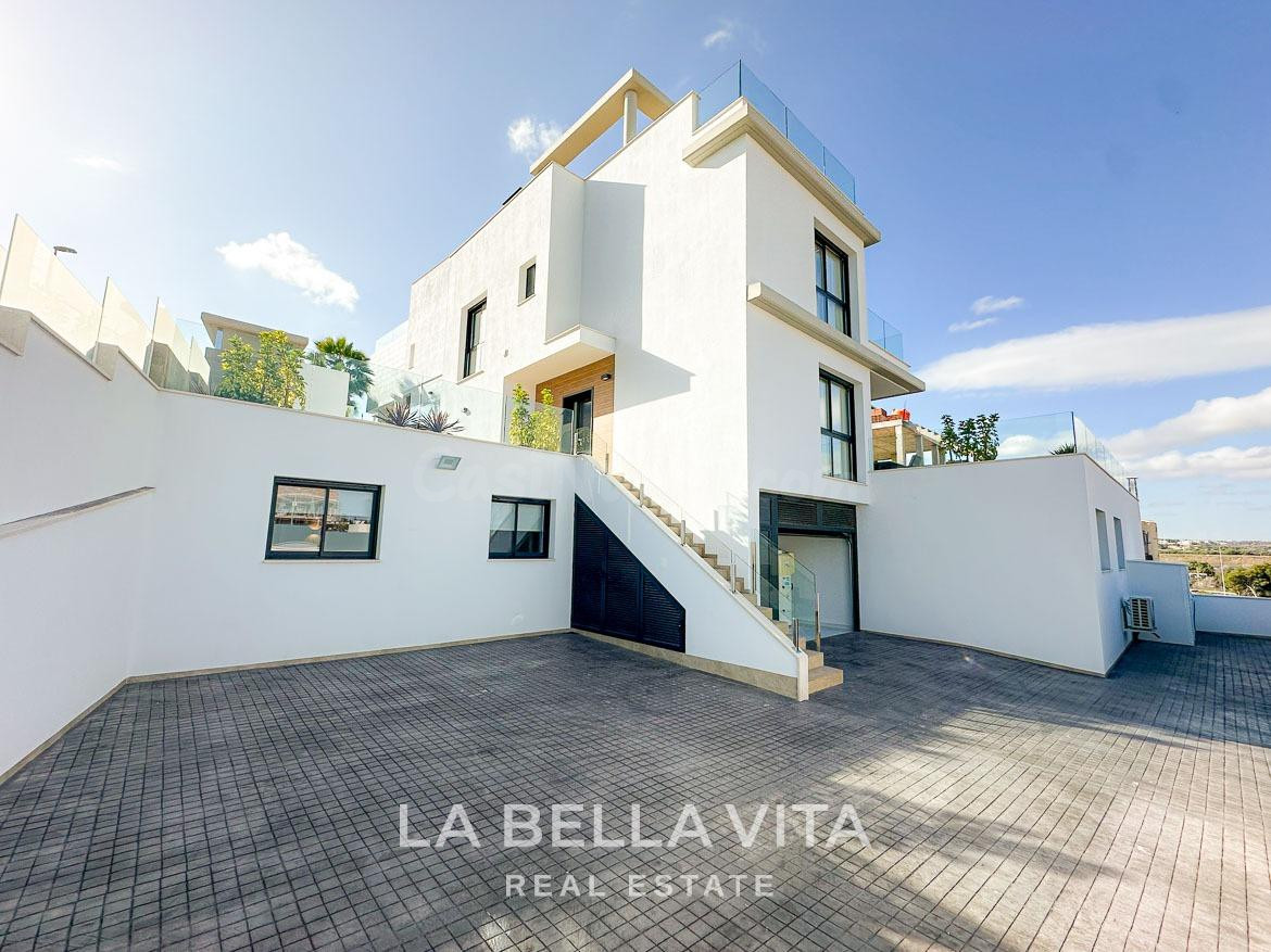Villa 6 habitaciones 406m² en venta - Urbanización Perla del Mar