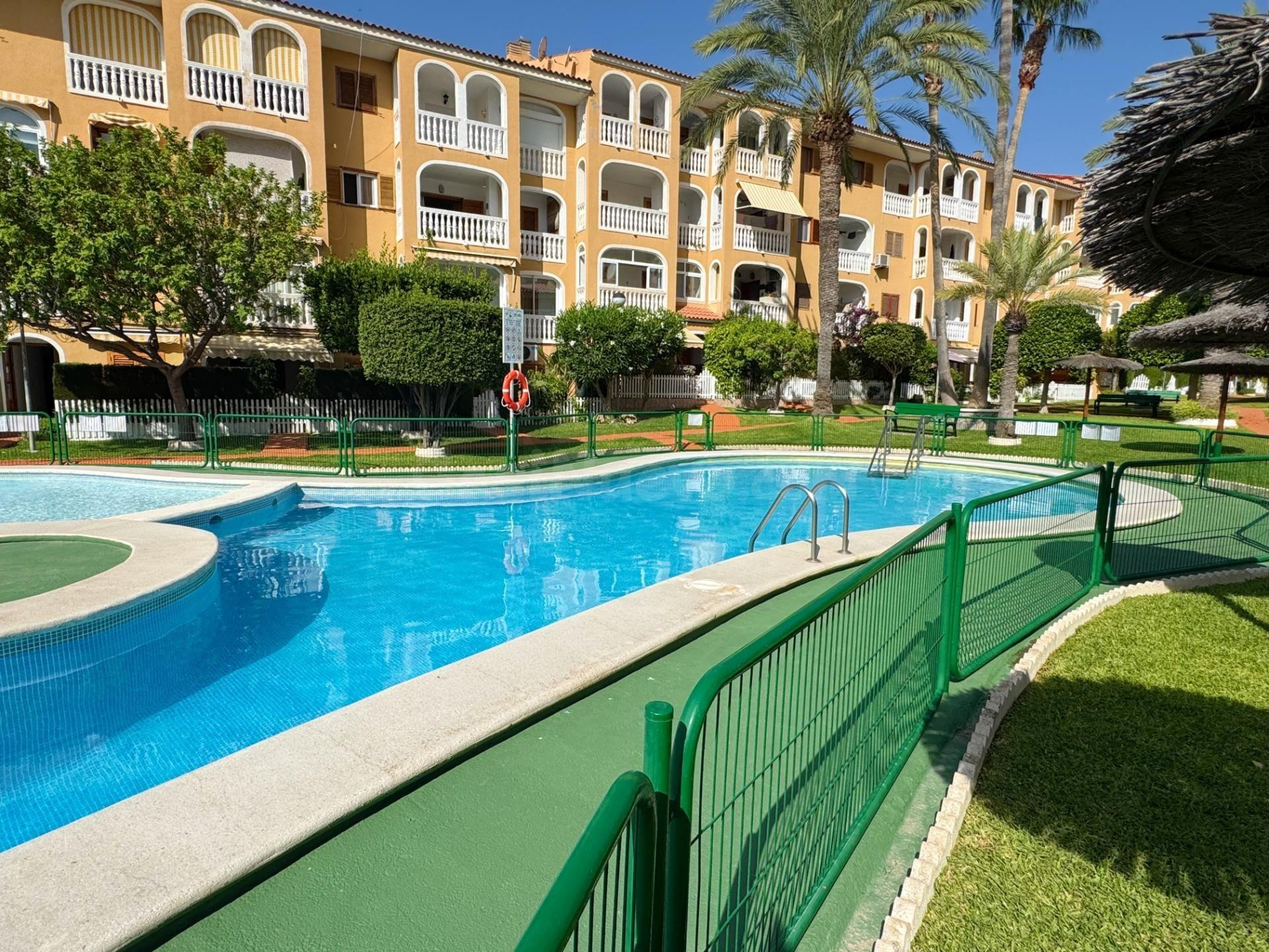 A 50 METROS DEL MAR | URBANIZACIÓN CON PISCINA | GARAJE | AIRE ACONDICIONADO