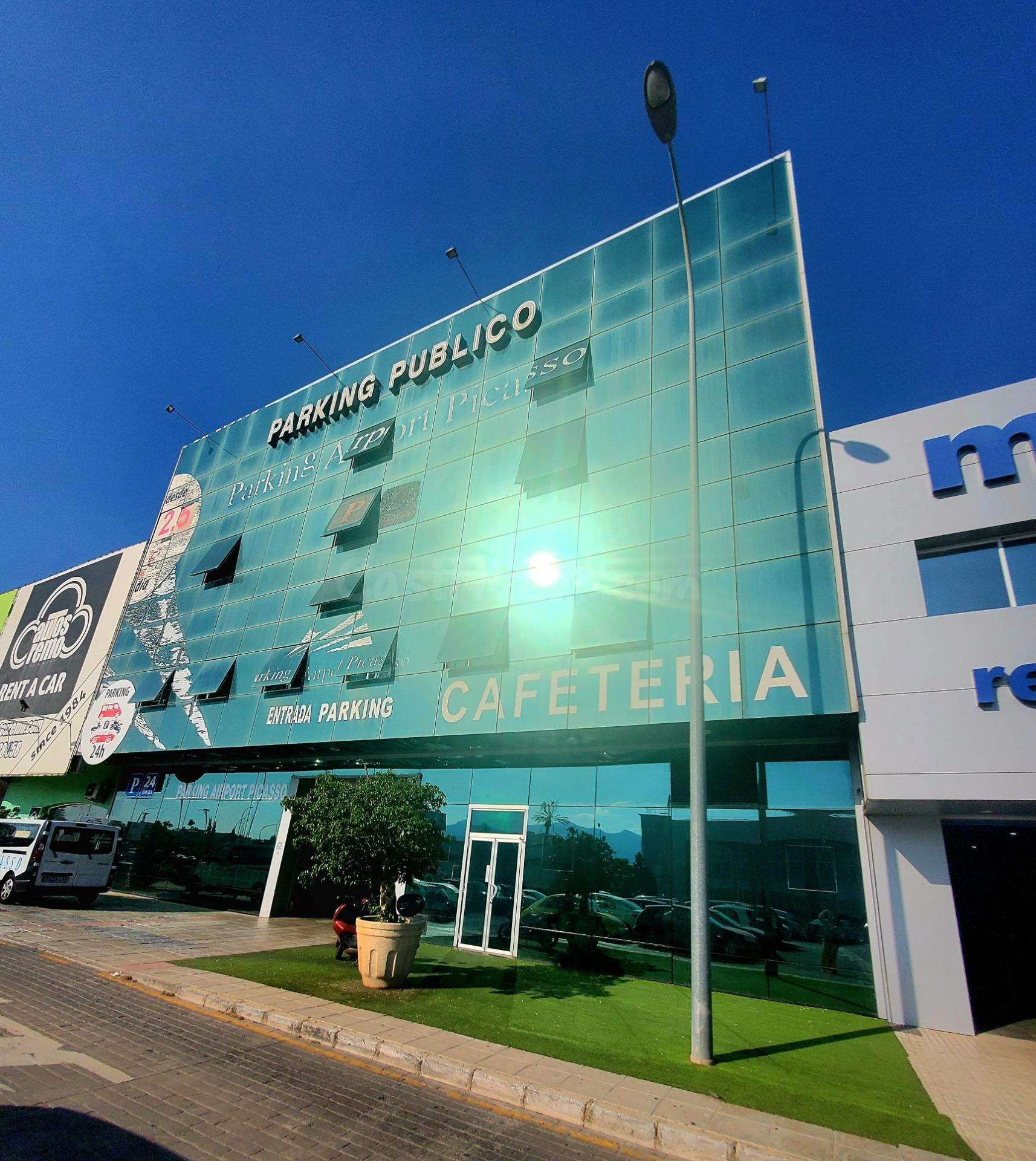 Edificio 12425m² en venta - Guadalmar