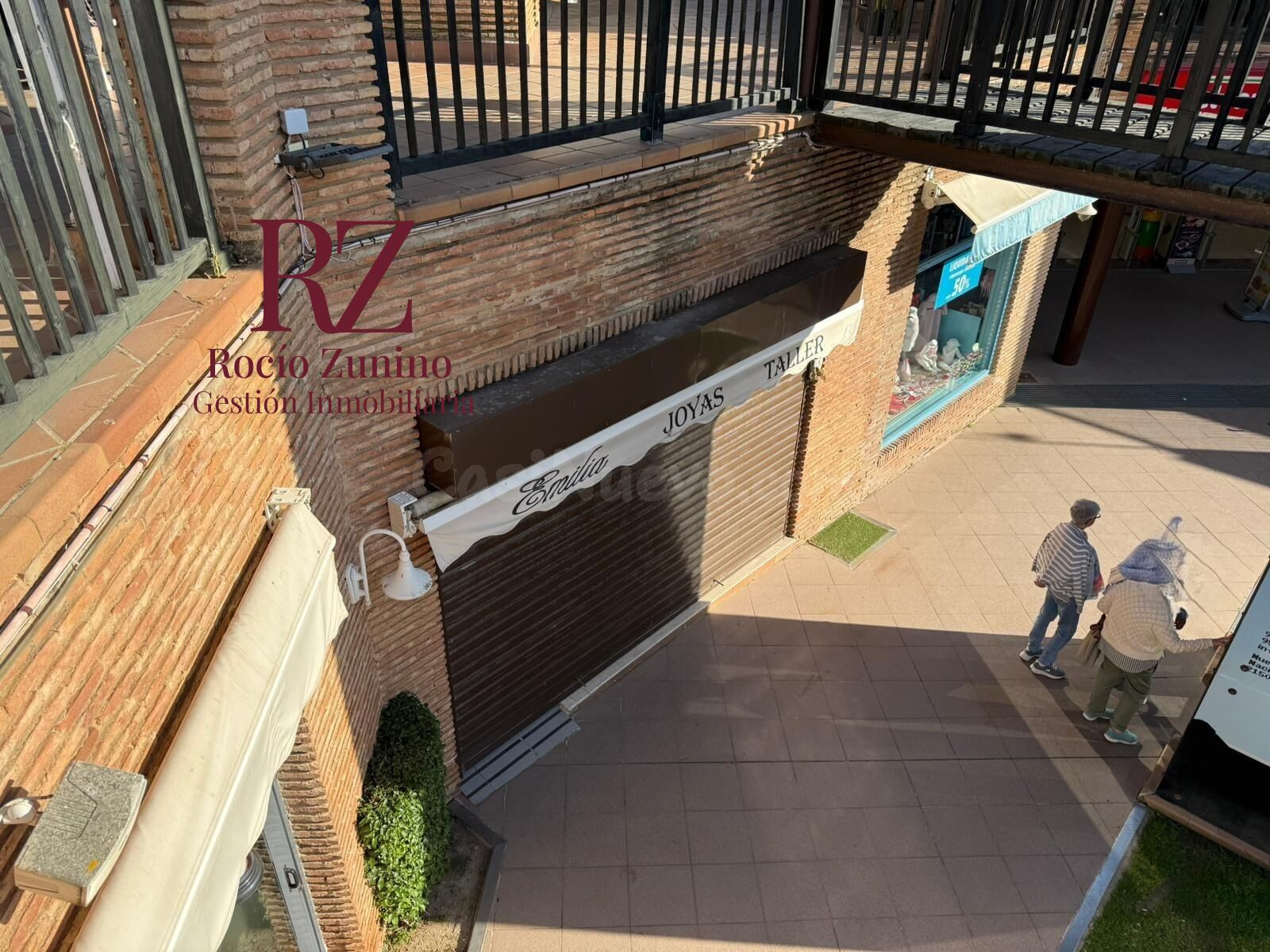 ¡Oportunidad de Oro! Local Prime de 20m2 con Gran Fachada ju - foto 2