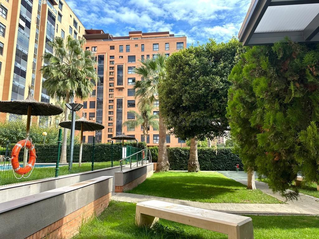 Piso 4 habitaciones 147m² en alquiler - Ciutat de les Arts i de les Ciencies