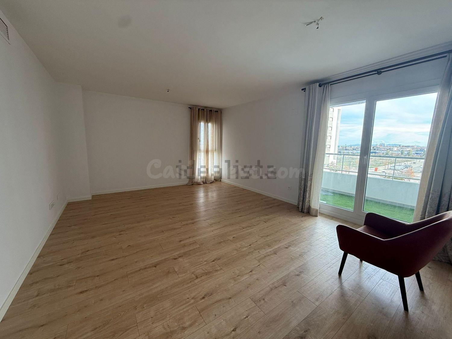 Piso 4 habitaciones 141m² en alquiler - Malilla