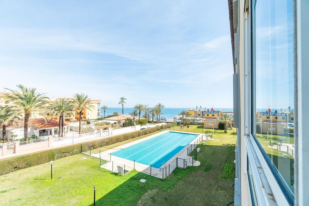 Apartamento 2 habitaciones 73m² en venta - Punta Prima