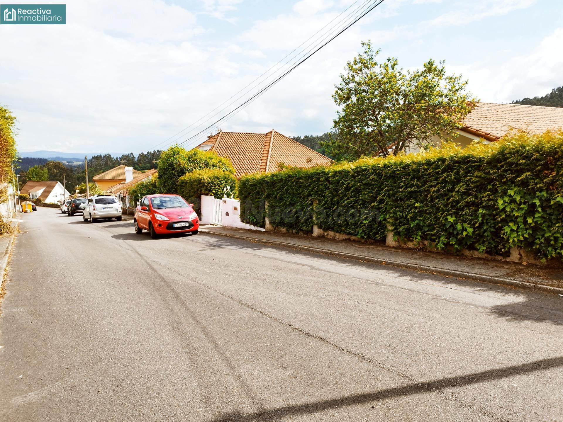 Chalet con finca en urbanización Los Tilos, a 10 minutos de  - foto 2