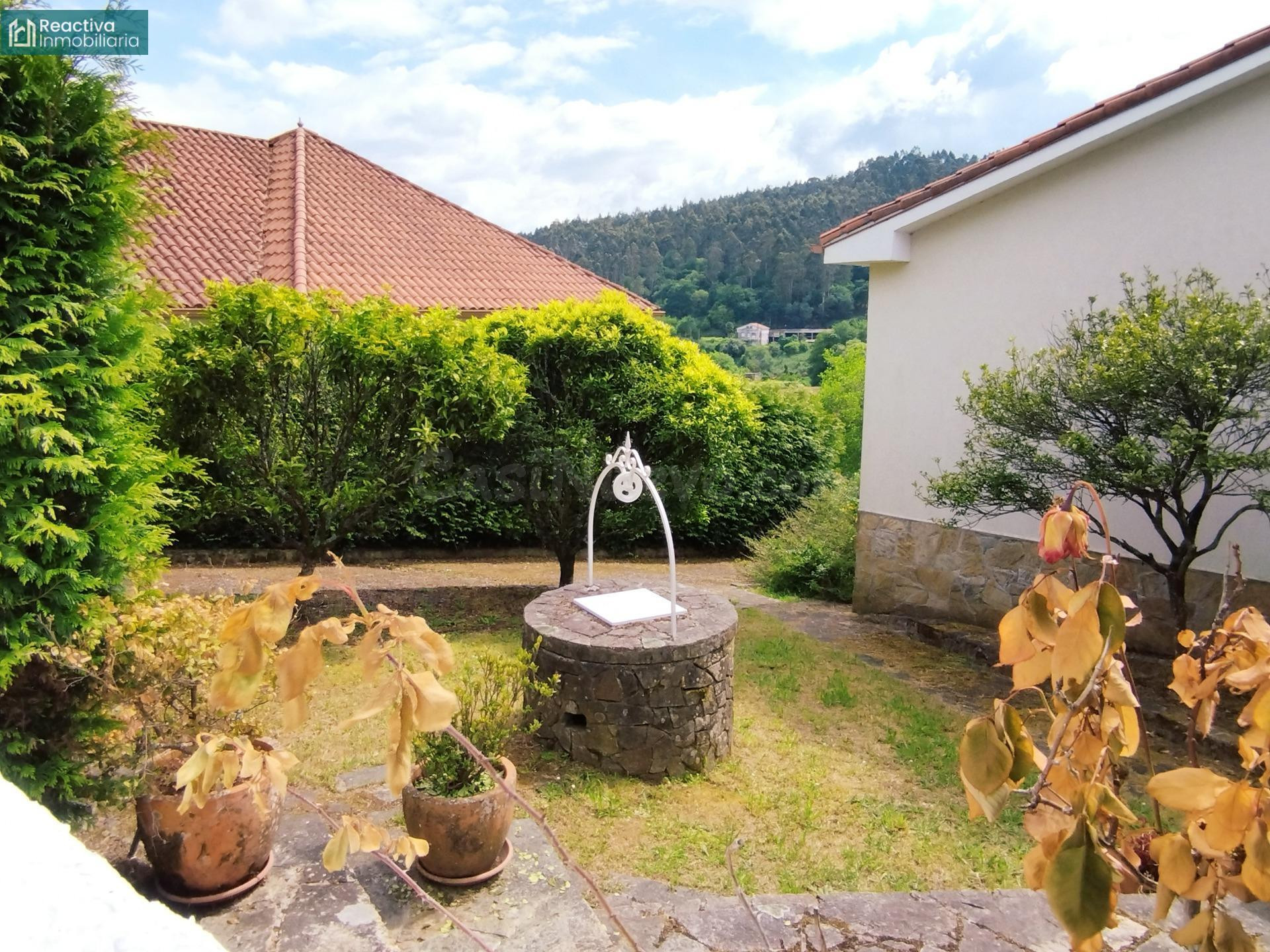 Chalet con finca en urbanización Los Tilos, a 10 minutos de  - foto 4