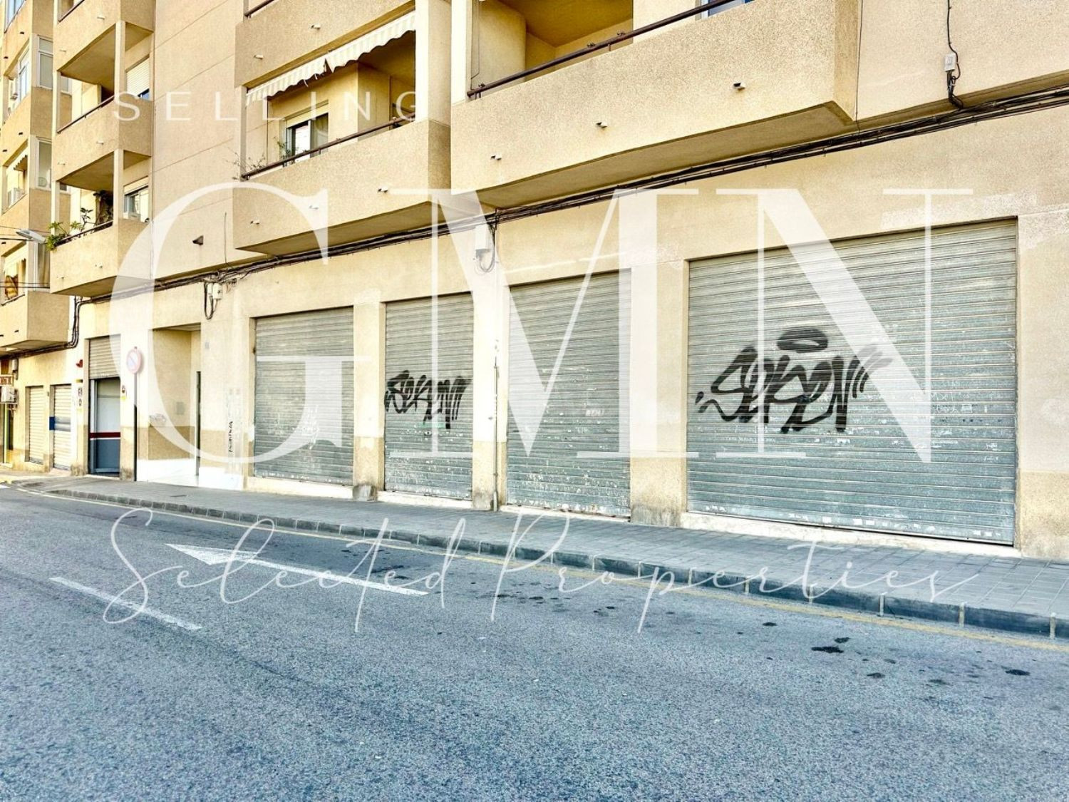 Local comercial 327m² en venta - Centro