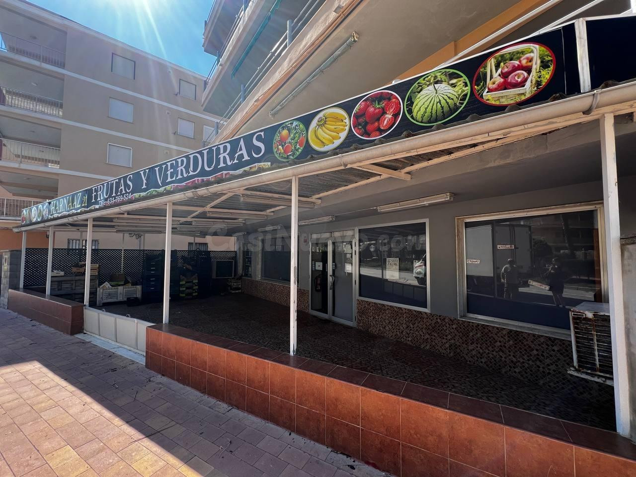 Local comercial 150m² en venta - Playa tavernes