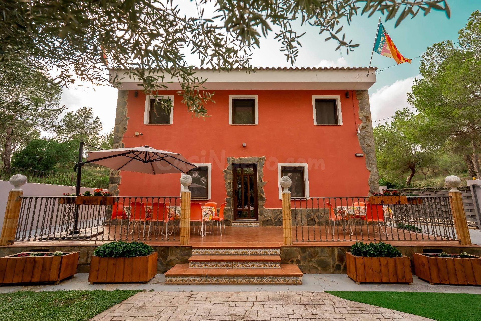 Hotel 6 habitaciones 200m² en venta - El Corralet - Bonanza - Tres Rutas