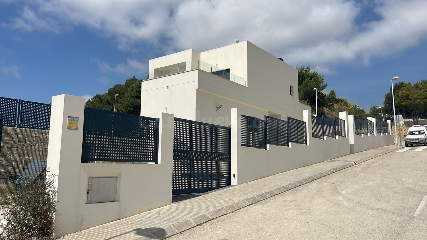 Chalet 4 habitaciones 200m² en venta - Pueblo