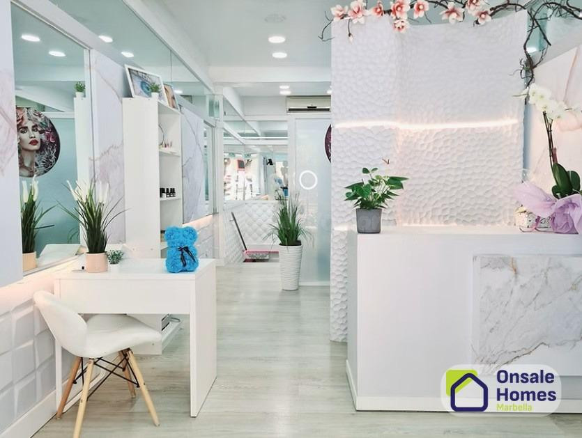 Local comercial 81m² en alquiler - Marbella Pueblo