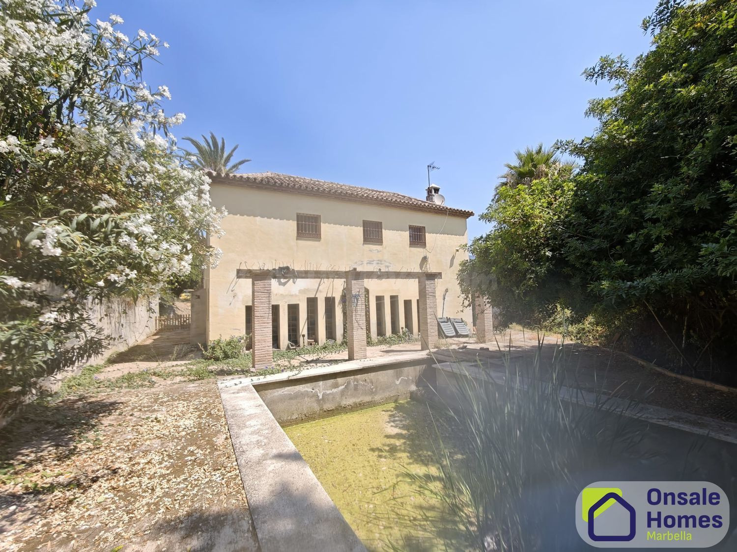 Chalet 6 habitaciones 242m² en venta - Nueva Andalucía