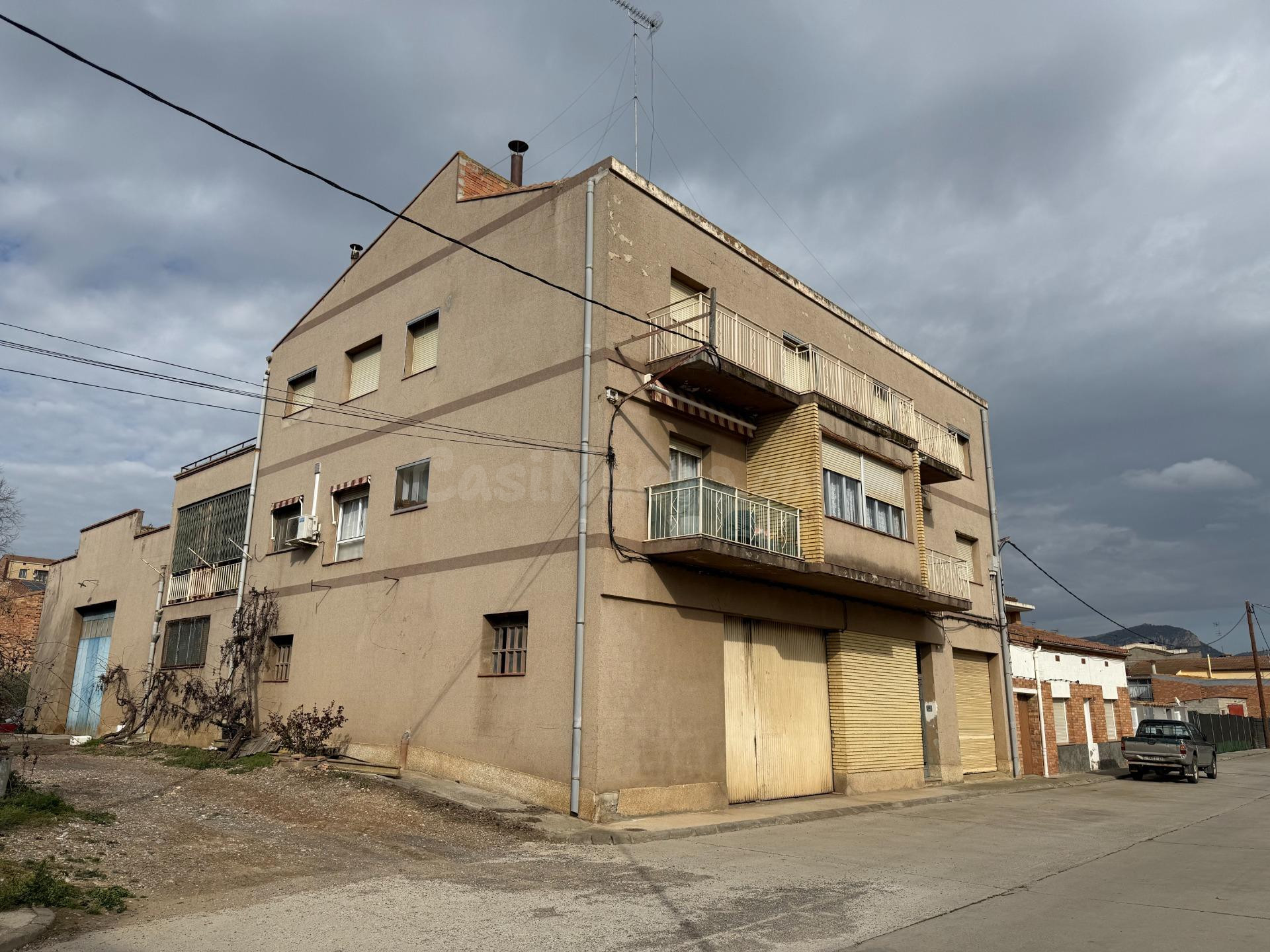 Casa de Pueblo 10 habitaciones 924m² en venta - Cataluña