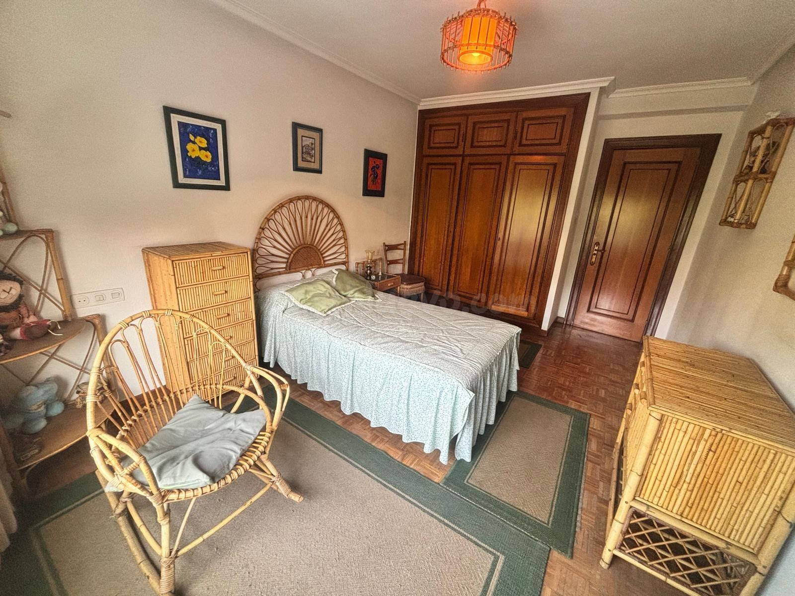 Piso 4 habitaciones 188m² en venta - La Villa - Bazuelo