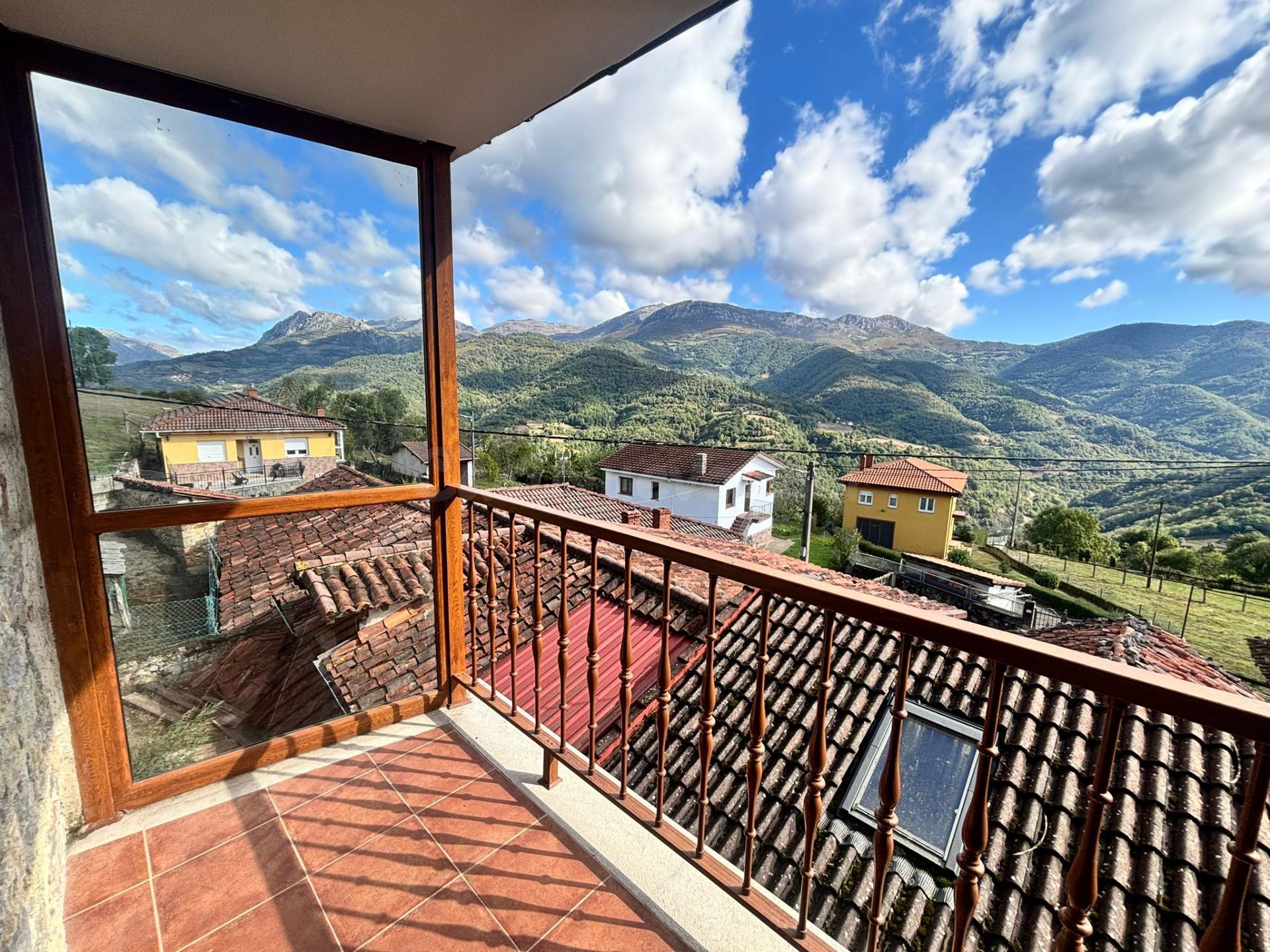 Casa 4 habitaciones 216m² en venta - Quirós - foto 4
