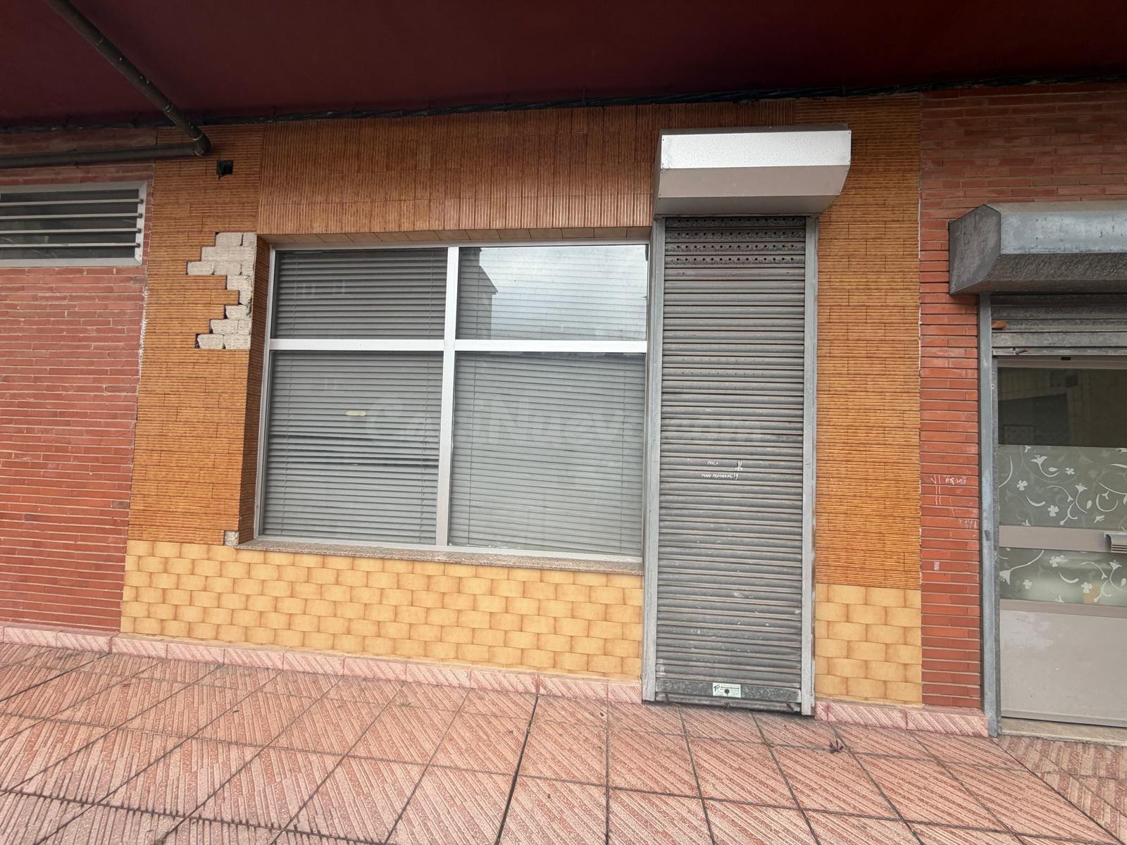 Local comercial 24m² en venta - Corredoria-La Carisa-Prado de La Vega