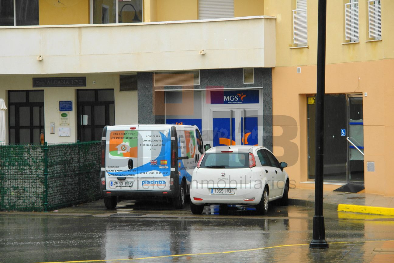 Local comercial 120m² en alquiler - Vera playa