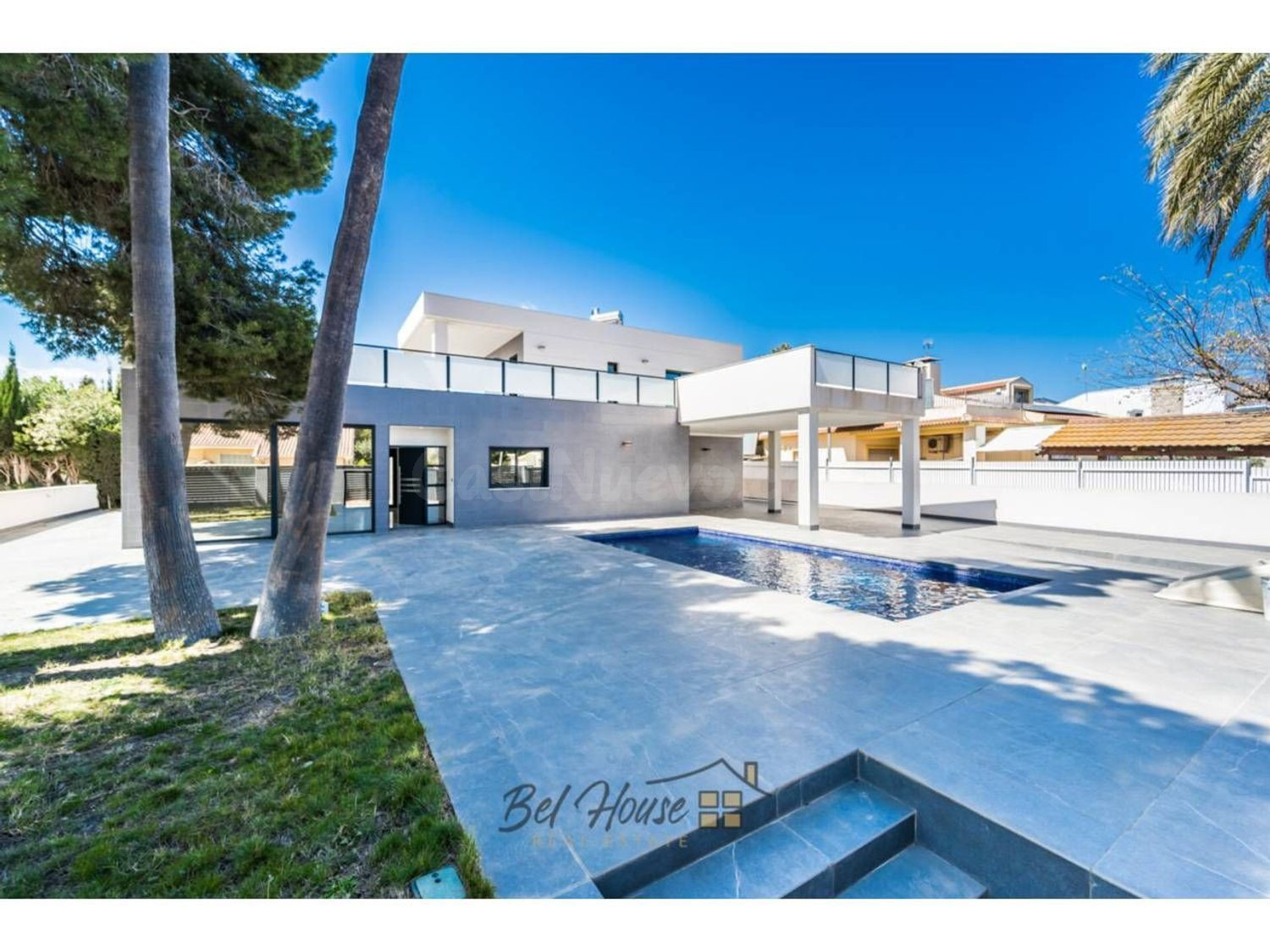 Chalet 4 habitaciones 233m² en venta - Altos de Campoamor