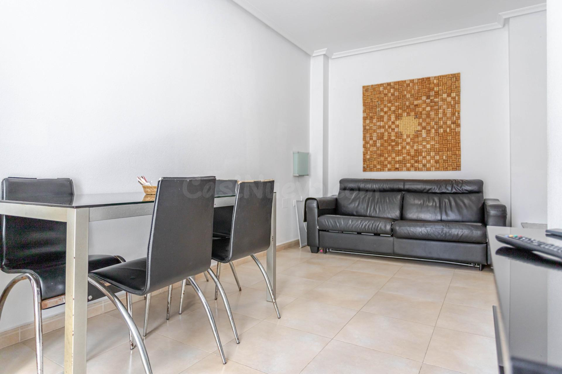 Acogedor apartamento con la orientación sur para entrar a vivir en Torrevieja