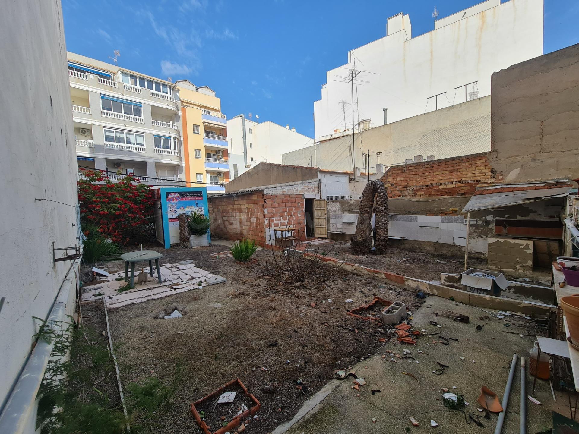 Parcela 40m² en venta - Estacion de autobuses