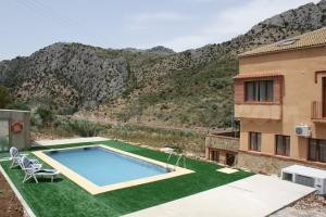 Hotel 31 habitaciones 2800m² en venta - BENAOJÁN