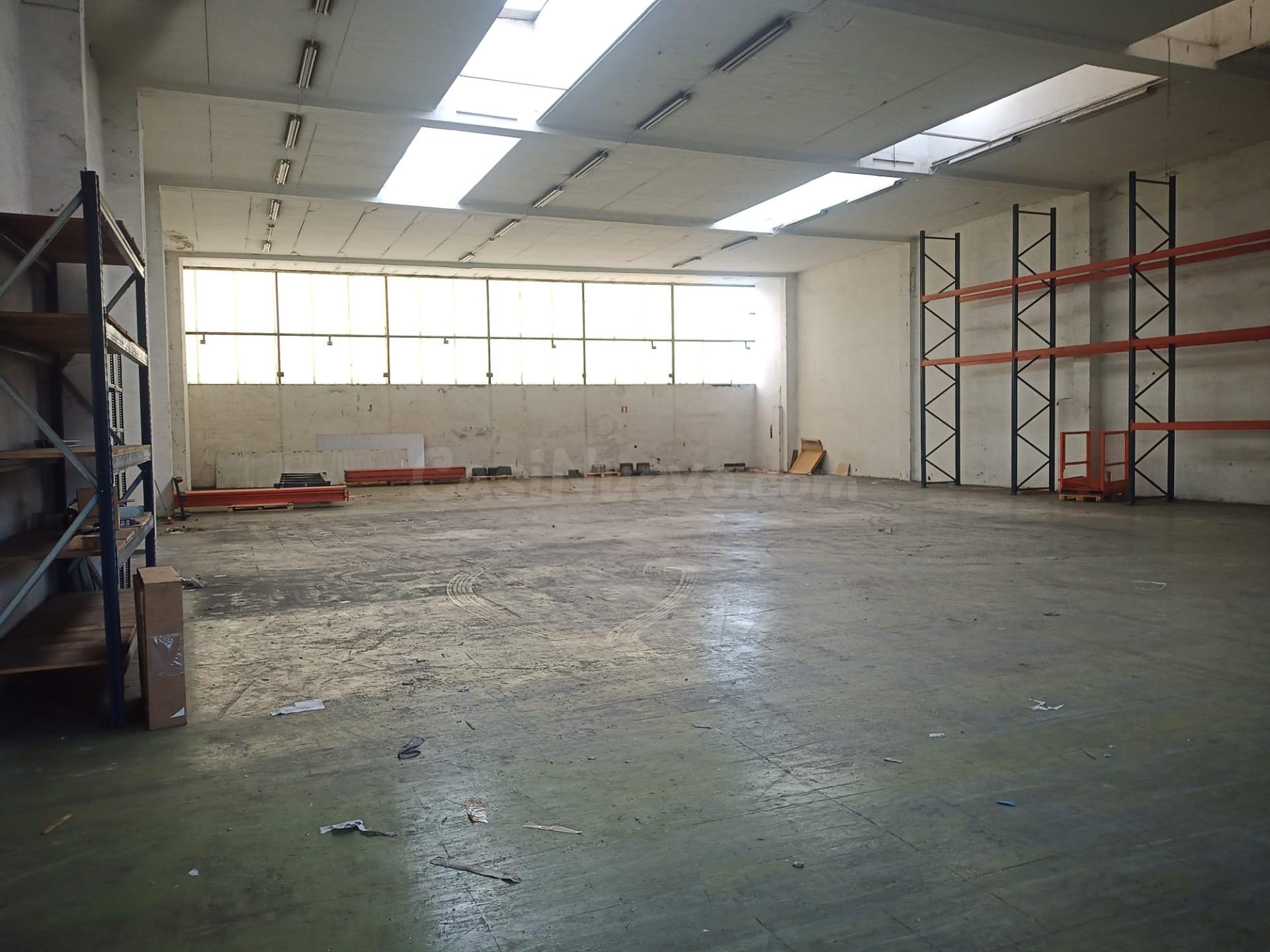 Nave industrial 720m² en venta - Pinar - Anaka - Belaskoenea