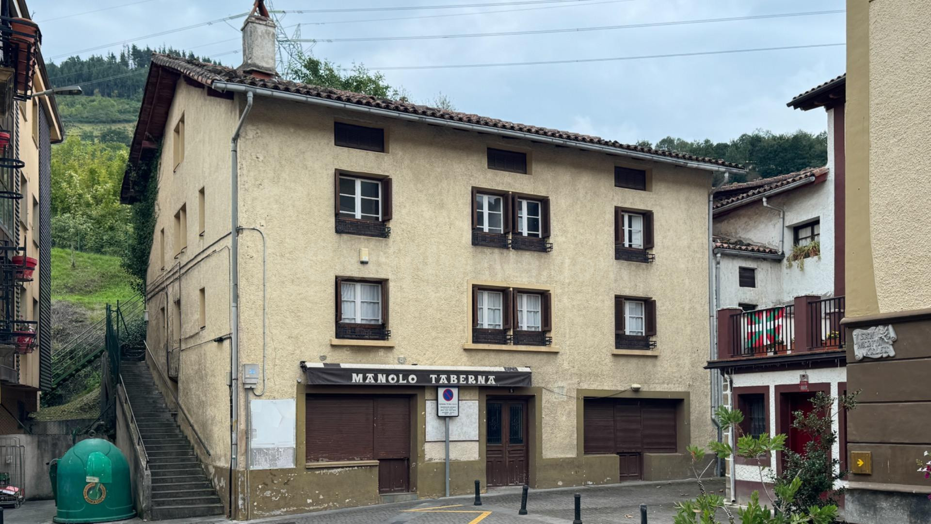 Villa 10 habitaciones 700m² en venta - Zegama