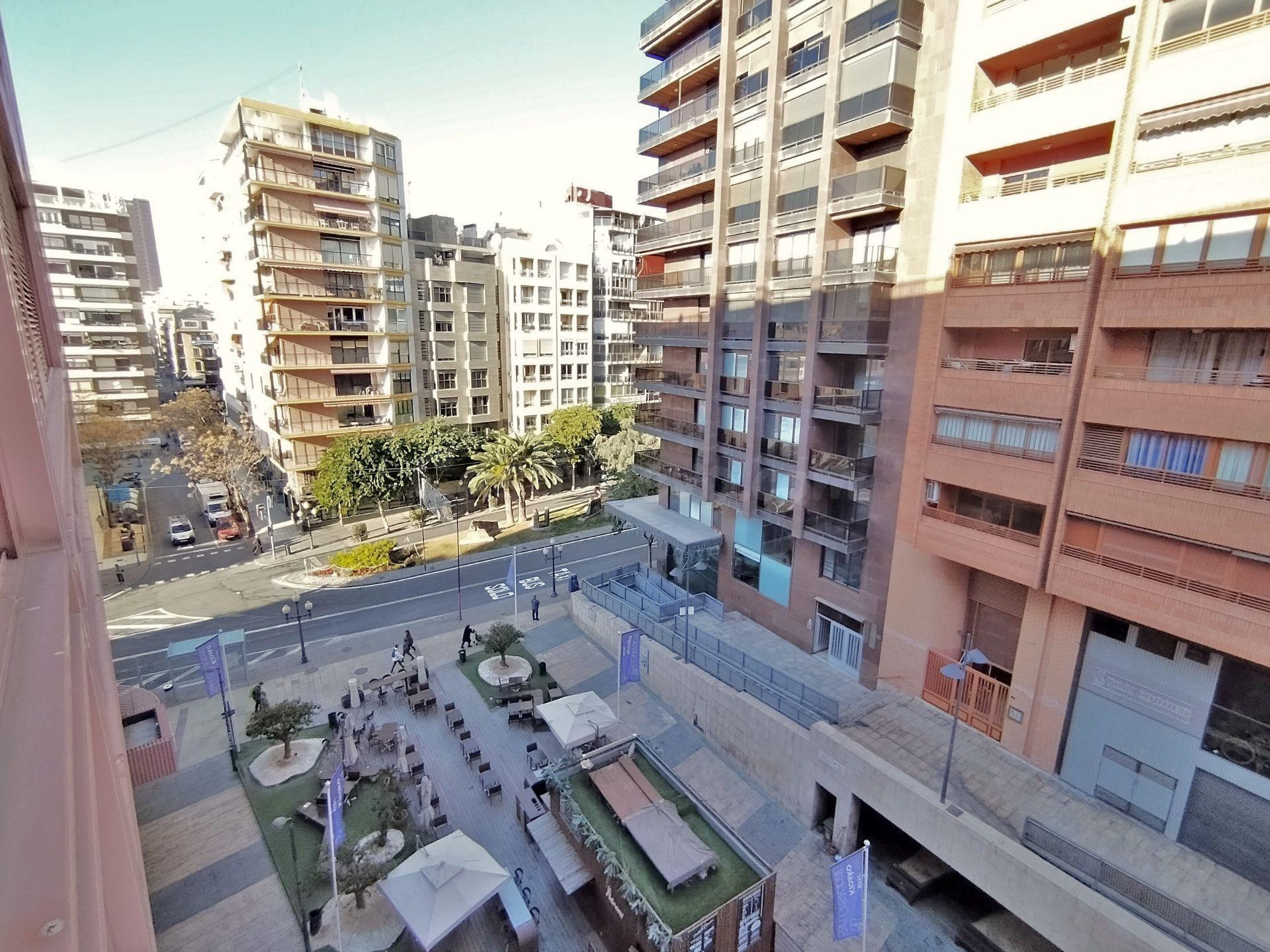 Piso 7 habitaciones 201m² en venta - Mercado