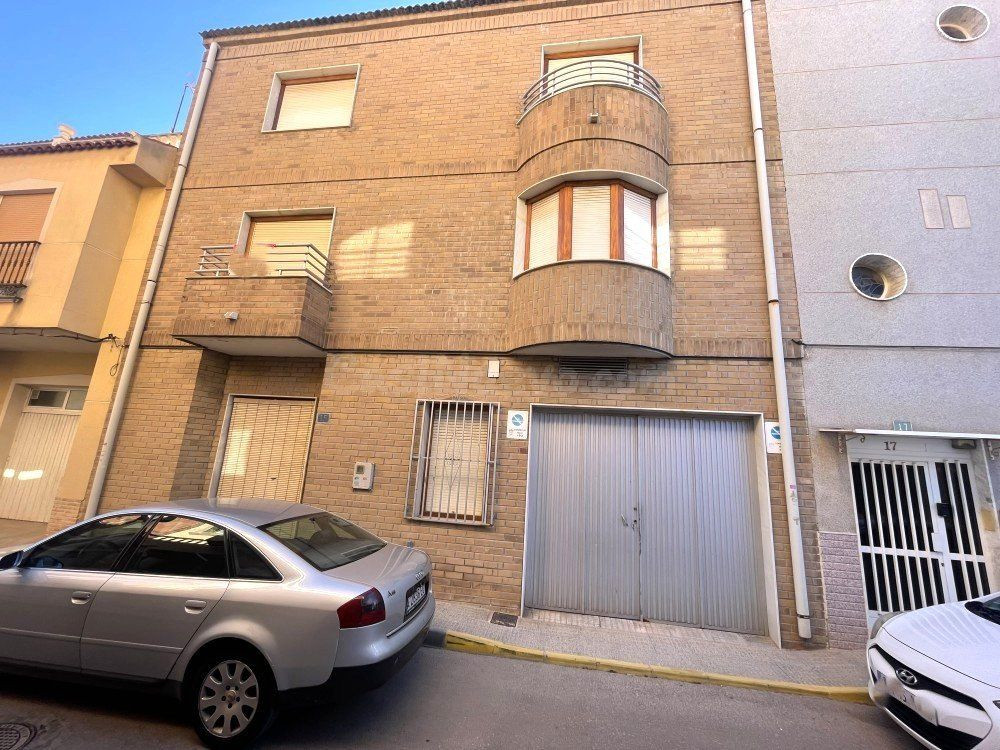 Casa 5 habitaciones 325m² en venta - Pueblo 5