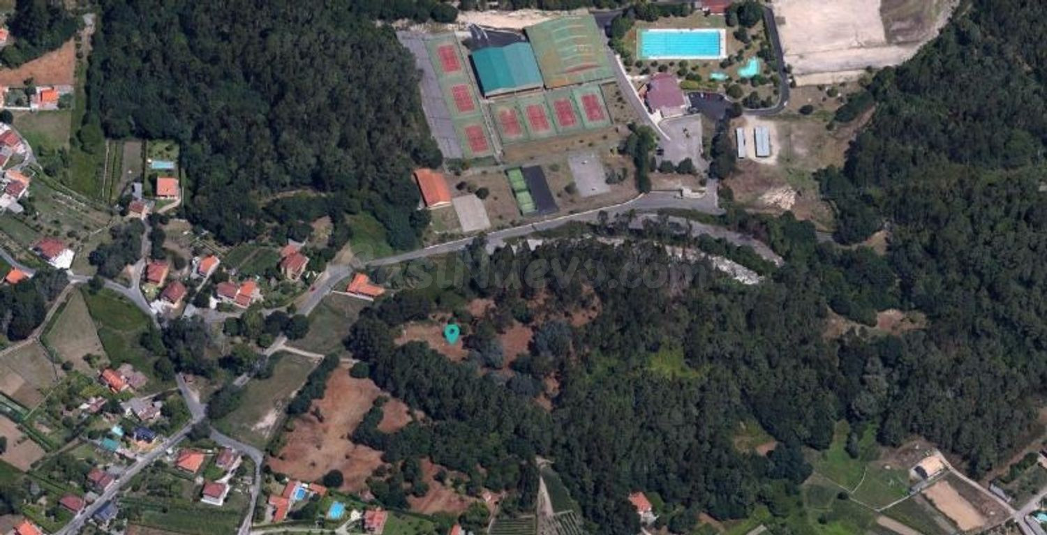 Solar 13278m² en venta - Casas novas