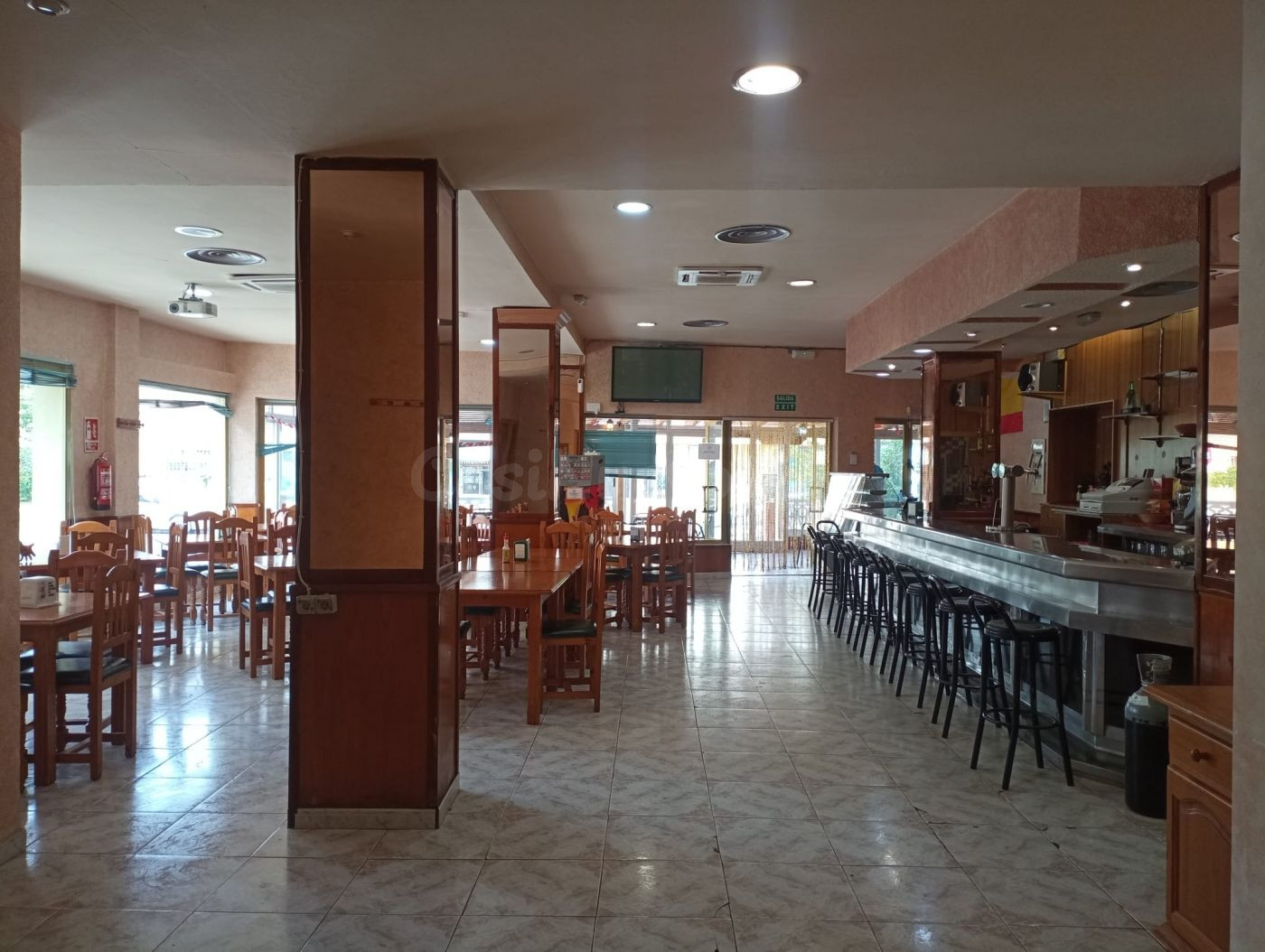 Negocio 180m² en venta - Granada