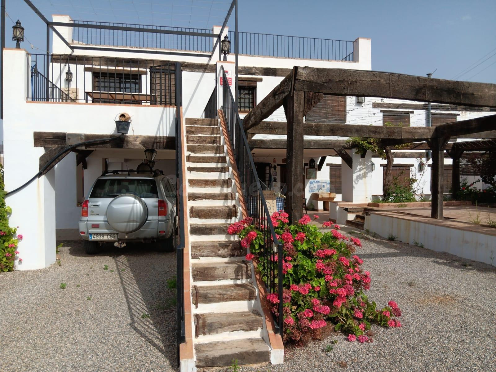 Chalet 7 habitaciones 1400m² en venta - Calarreona