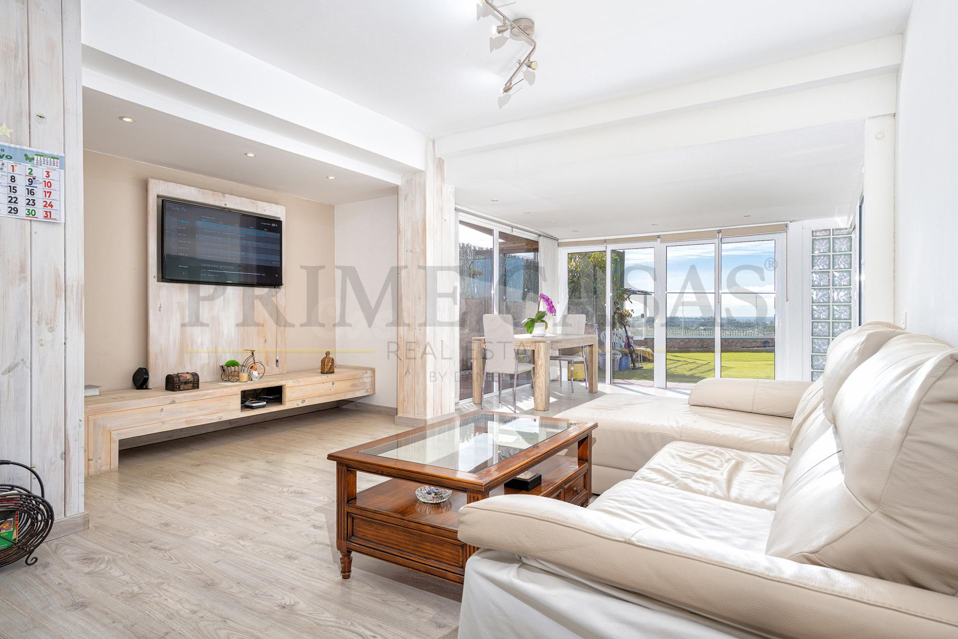 BUNGALOW CON JARDIN, VISTAS AL MAR Y LAS DUNAS Y PISCINA COMUNITARIA