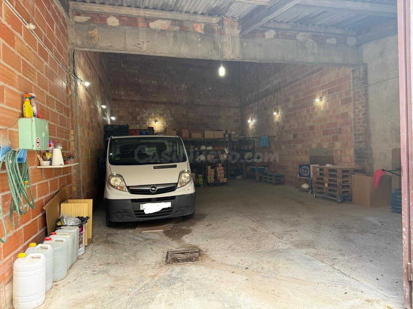 SE VENDE ALMACÉN EN BELLTALL