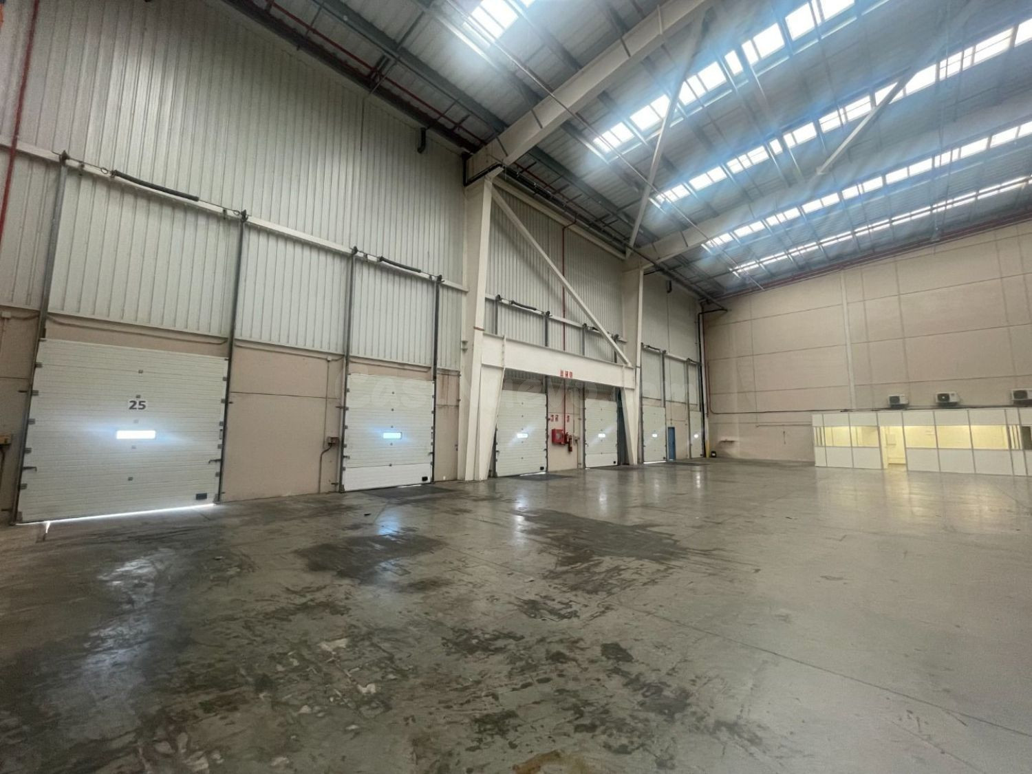 Nave industrial 11967m² en alquiler - Camposol