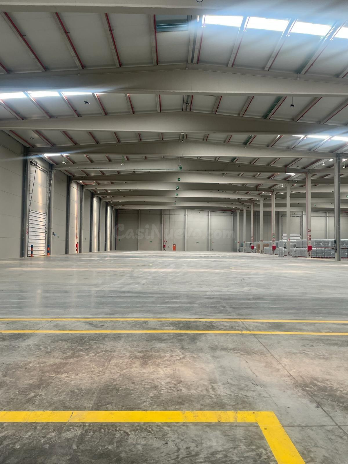 Nave industrial 2500m² en alquiler - La Motilla - Fuente del Rey