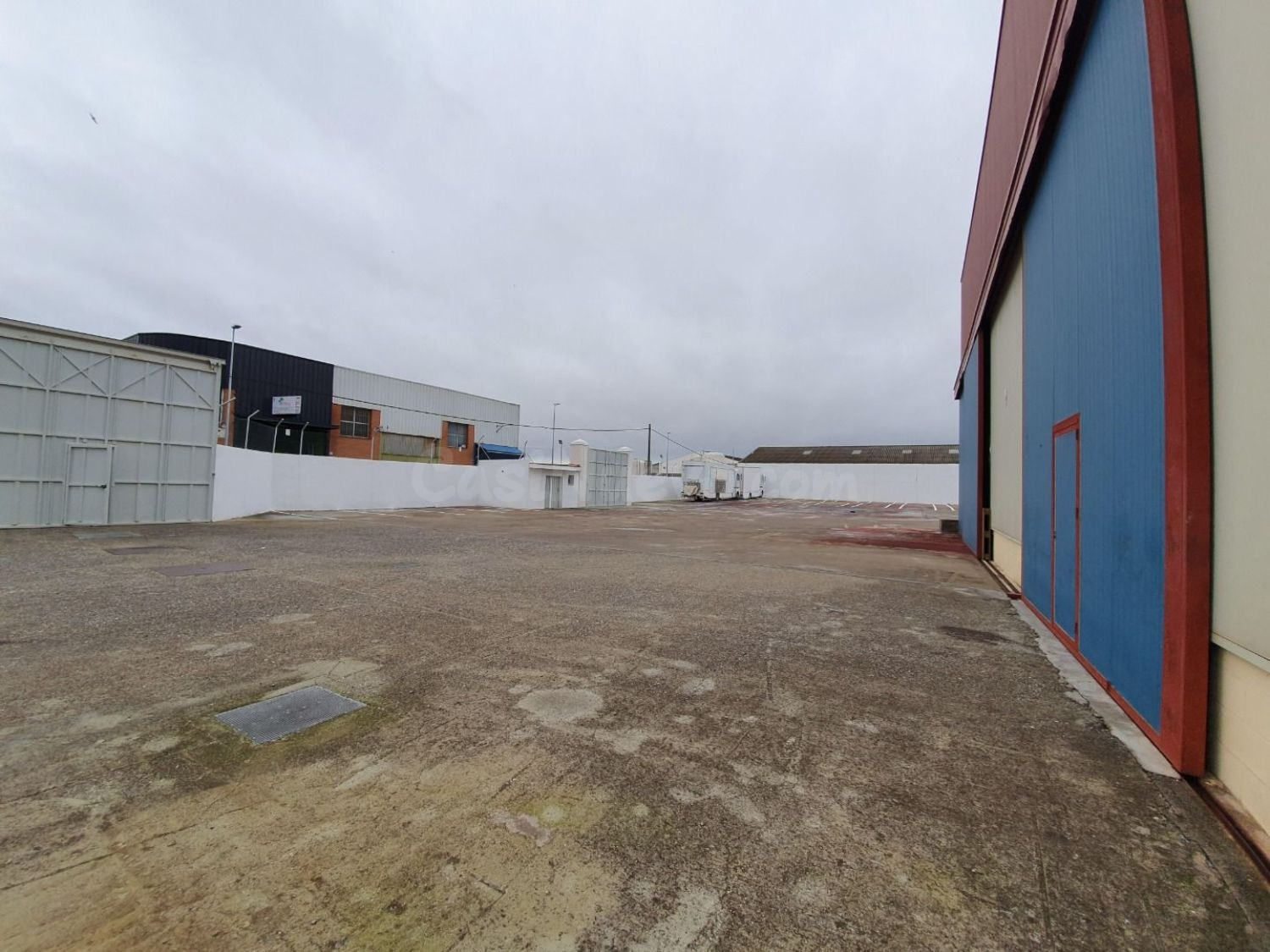 Nave industrial 2000m² en alquiler - Montecillos