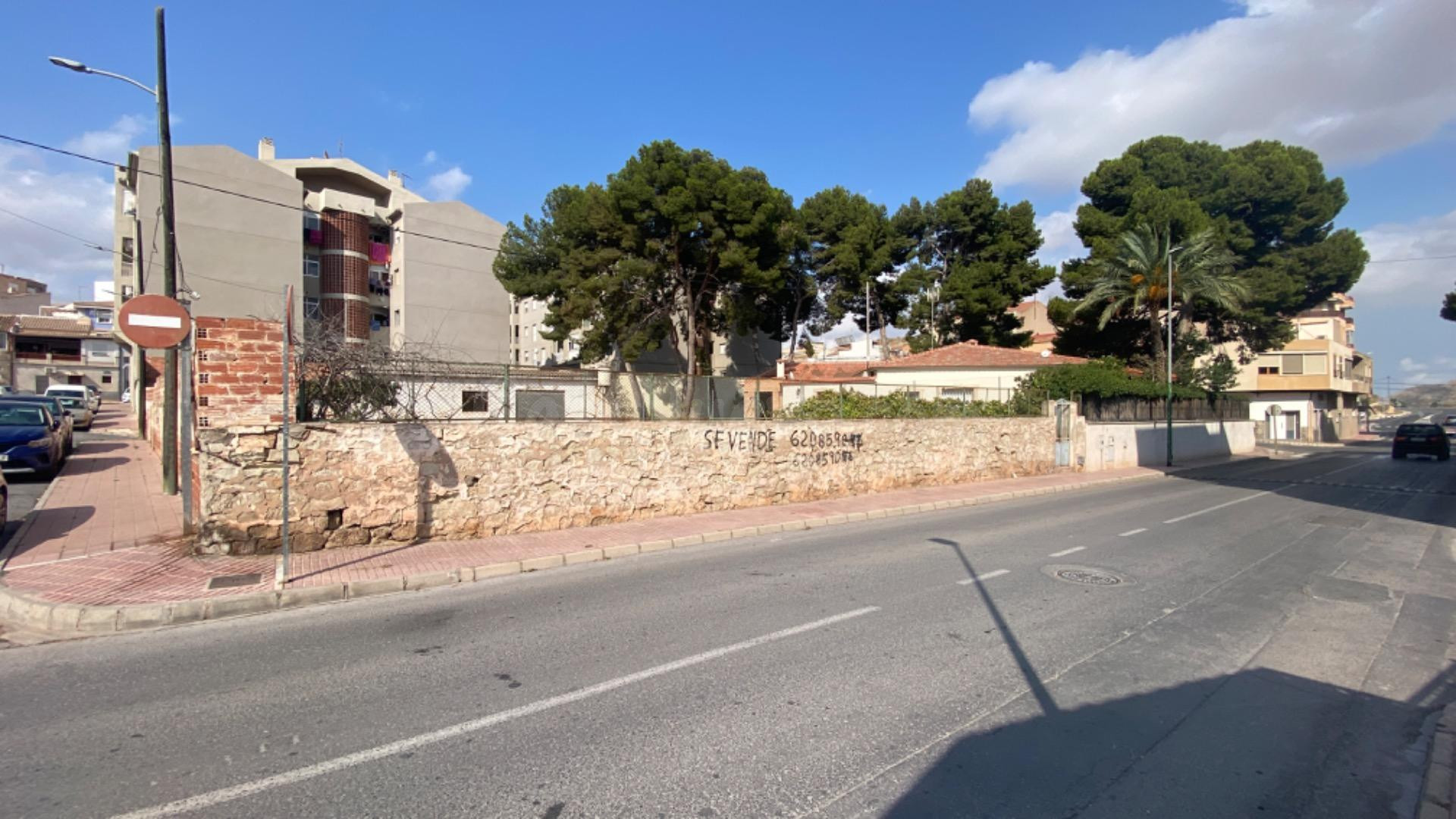 Terreno urbano 75m² en venta - 03640