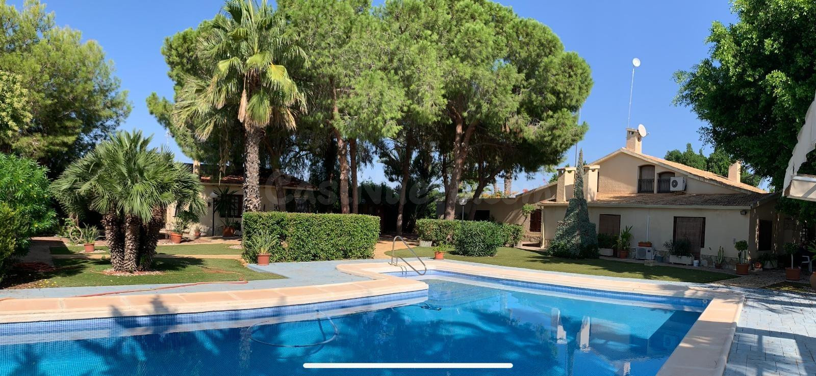 Casa 4 habitaciones 400m² en venta - Maitino - foto 2