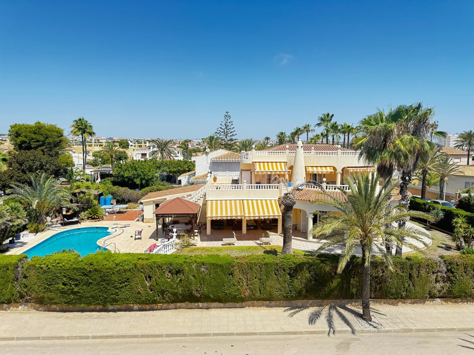 Villa 4 habitaciones 250m² en venta - Costa blanca