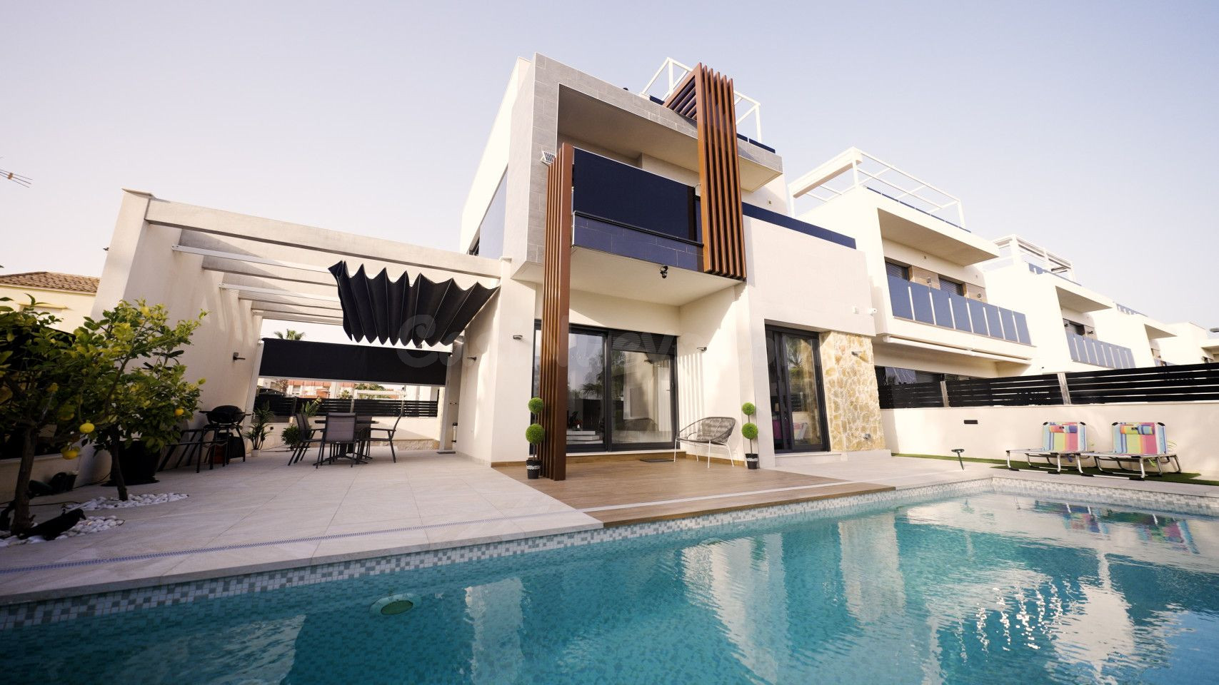 Villa 3 habitaciones 272m² en venta - Lomas de Cabo Roig