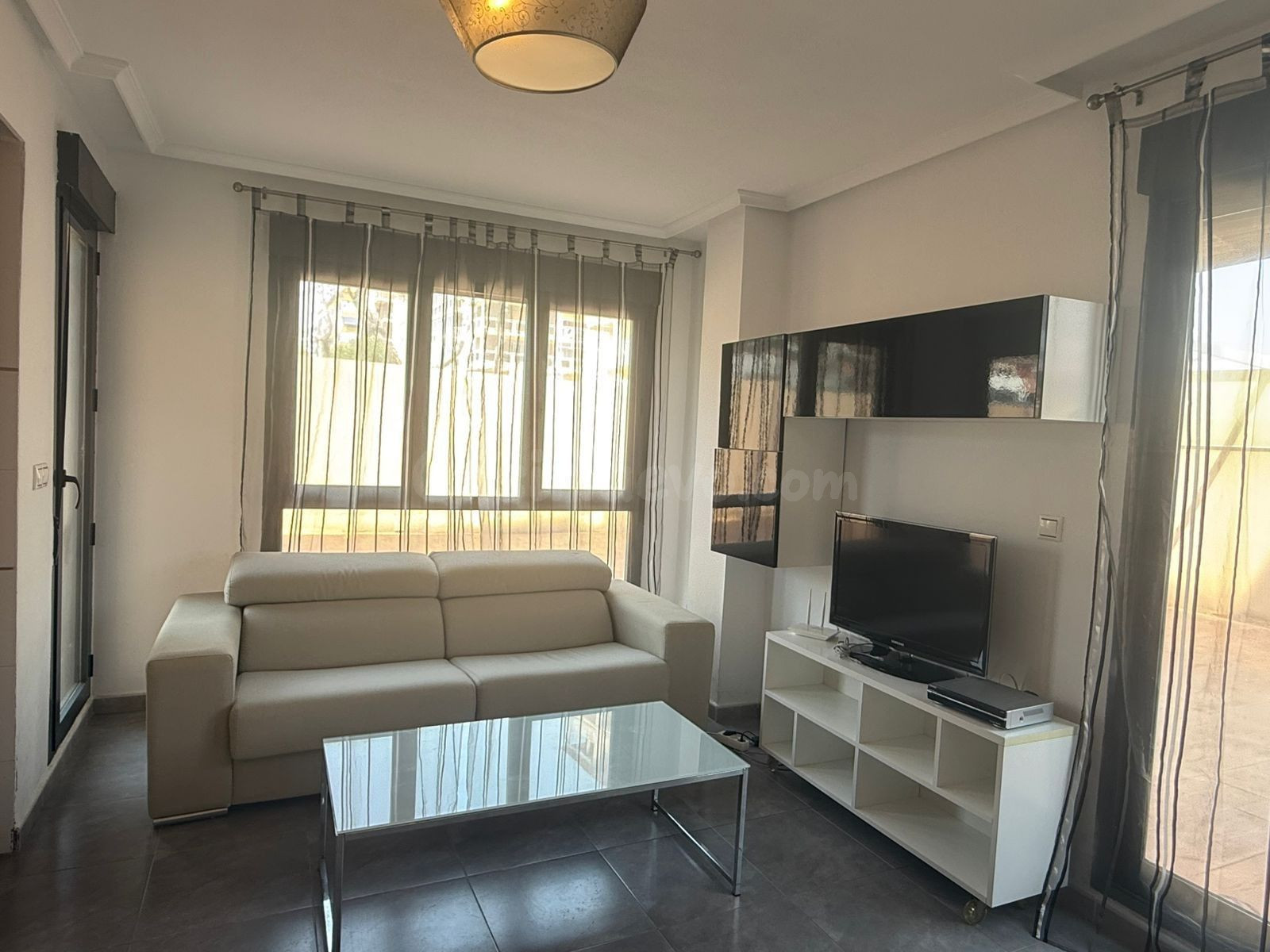 Solar 2 habitaciones en venta - Punta Prima