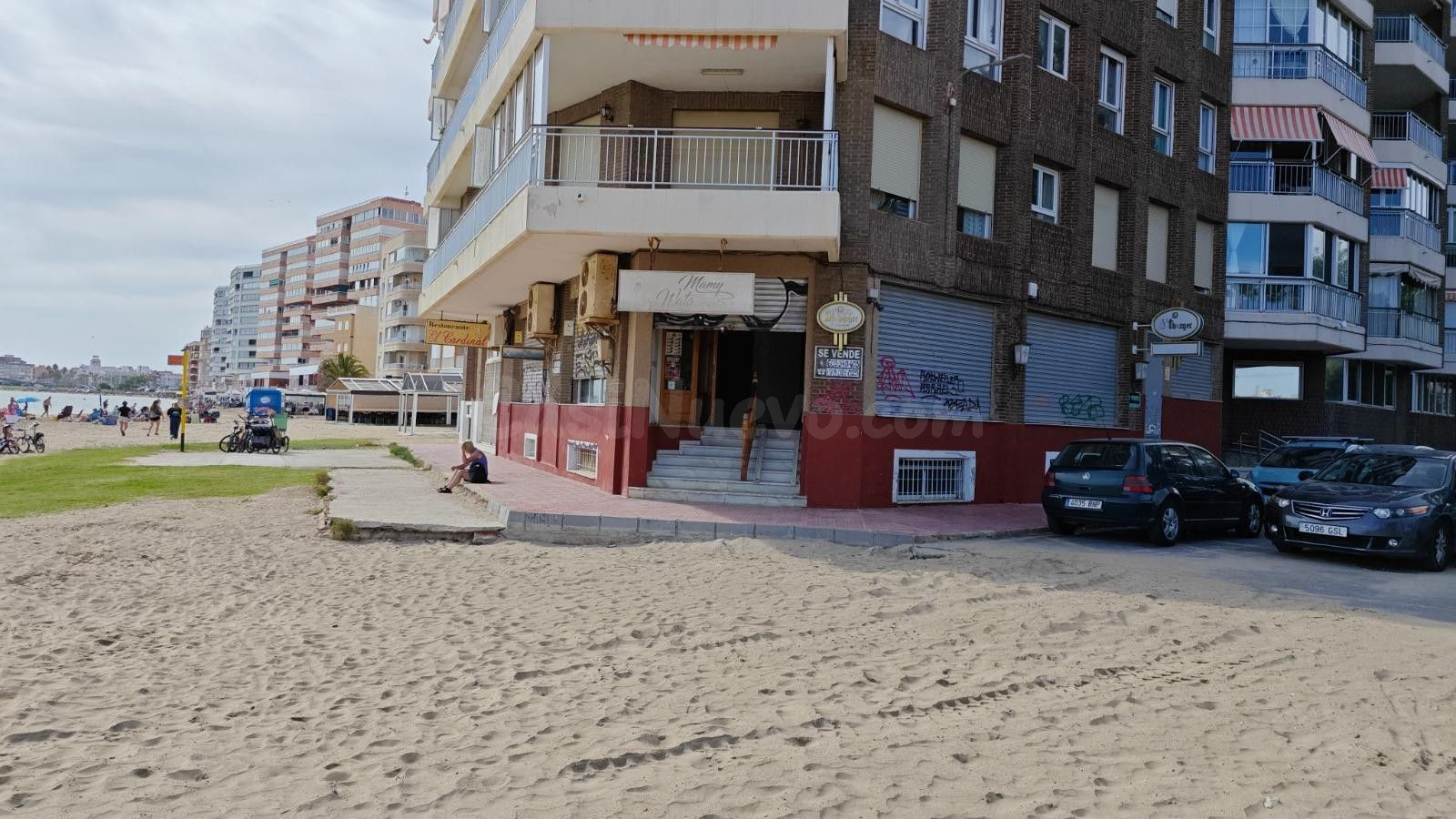 Local comercial 1 habitación 400m² en venta - Acequion