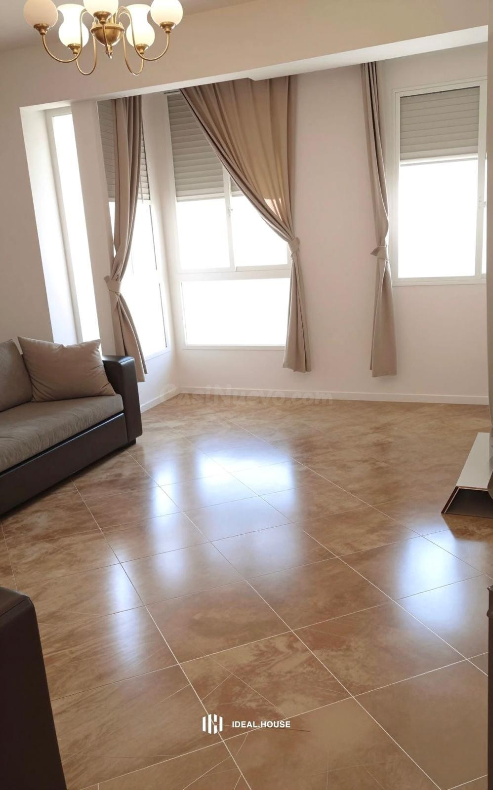 Piso reformado en Alcantarilla (Zona Campoamor) listo para entrar a vivir, con balcón y totalmente amueblado