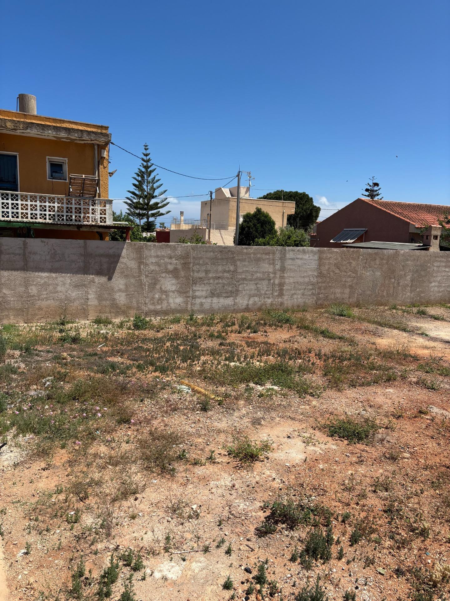 PARCELA URBANA EN LOS URRUTIAS – EXCELENTE INVERSIÓN A POCOS MINUTOS DEL MAR - foto 2