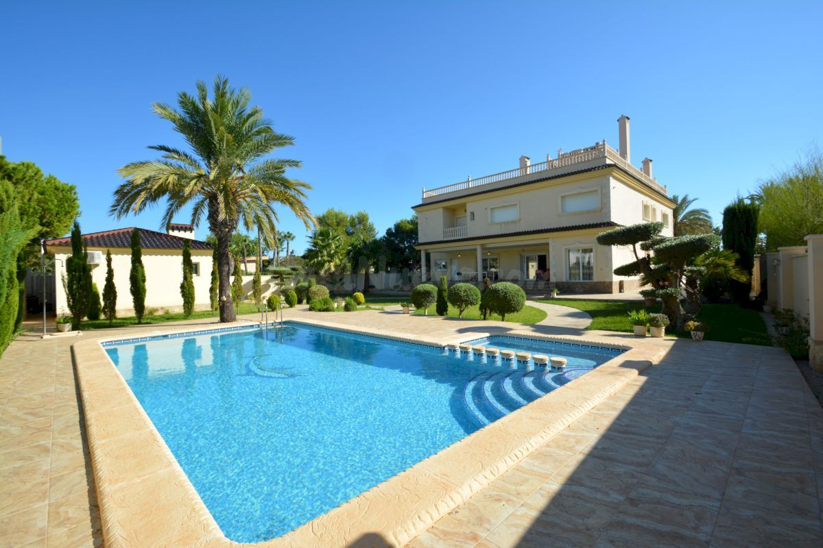 Villa 9 habitaciones 511m² en venta - Cabo Roig