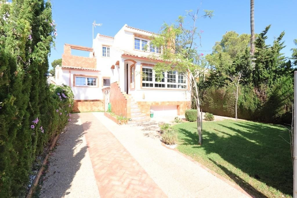 Villa 4 habitaciones 189m² en venta - Villamartín-Las Filipinas