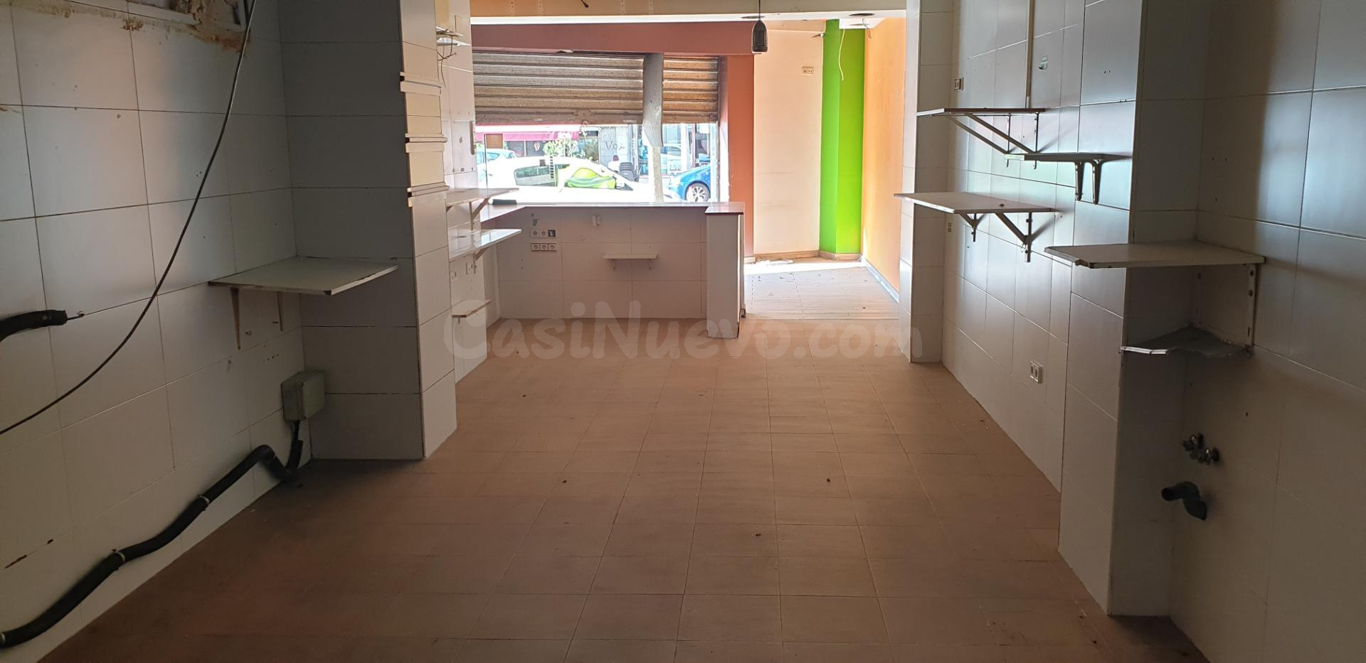 Local comercial 3 habitaciones 196m² en venta - San Crispín