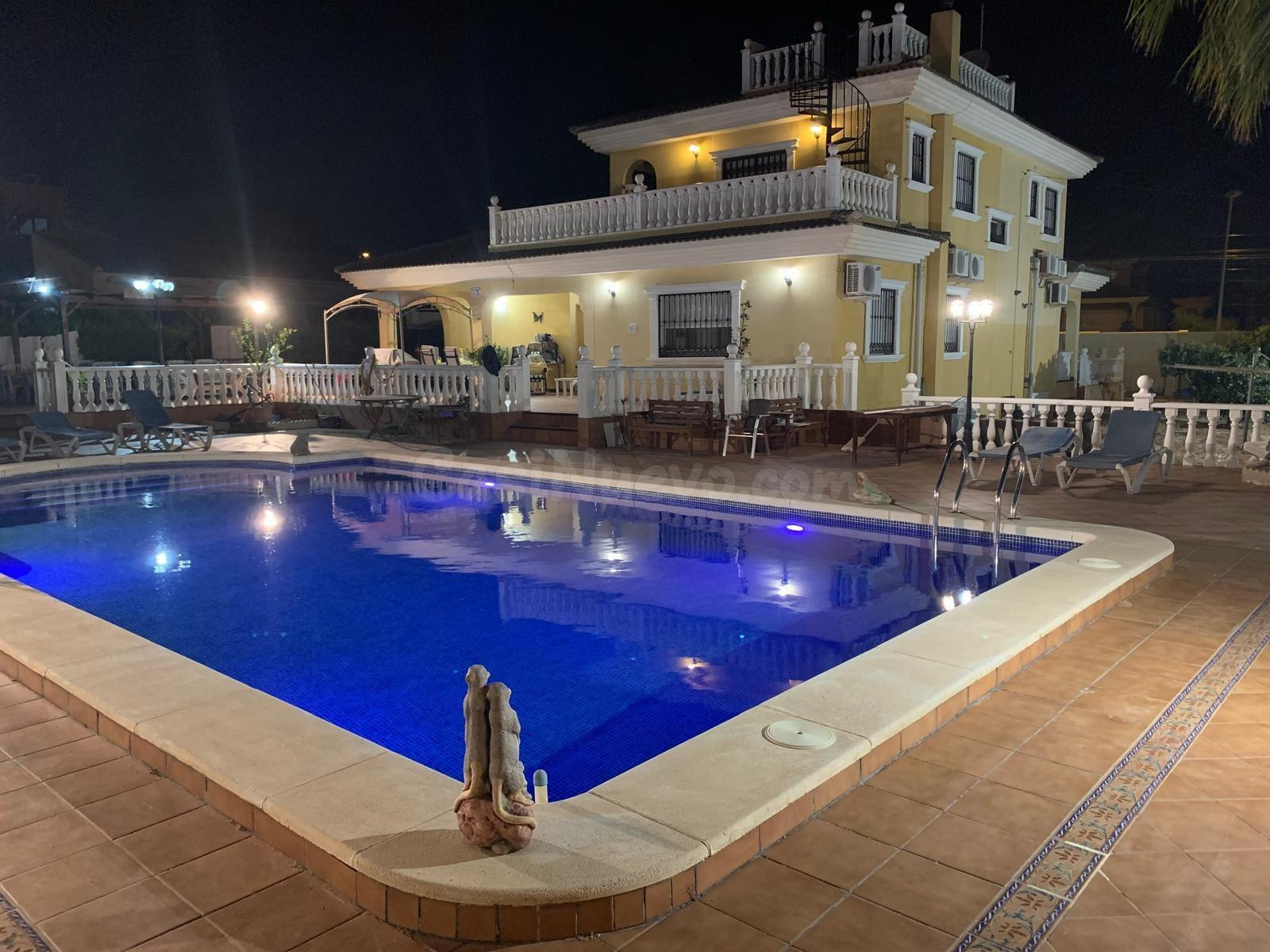 Villa 6 habitaciones 340m² en venta - Los Balcones - Los Altos del Edén