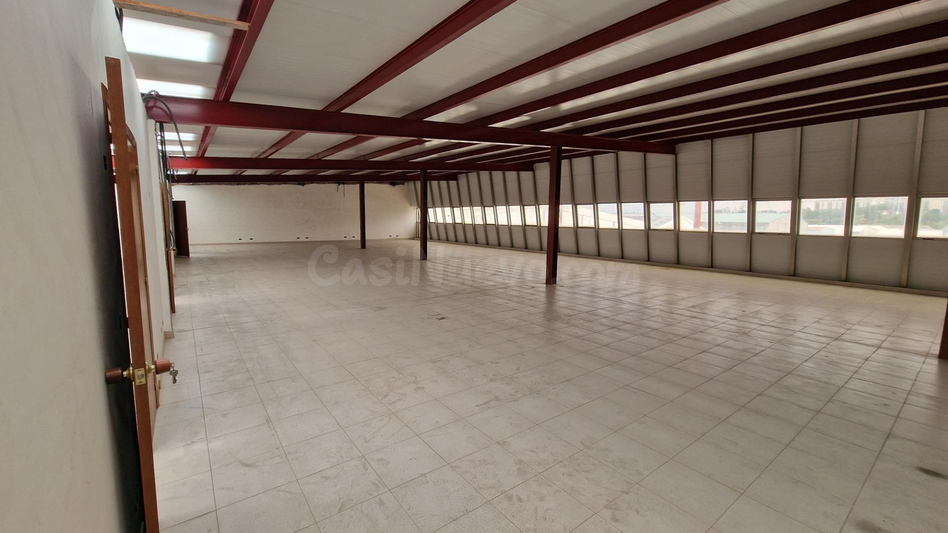 Venta Edificio de oficinas en Pocomaco, A Coruña, con 1.015  - foto 2